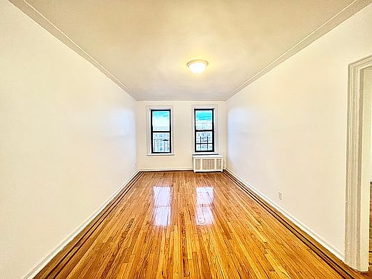 5th image of 3725 81st St APT 6g