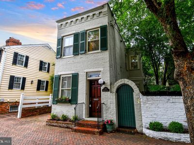 305 N Saint Asaph St, Alexandria, VA, 22314