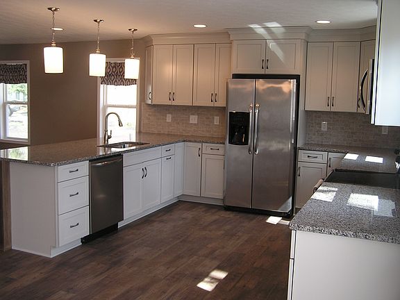 4th image of 6028 Hawthorne Holw
