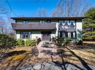 33 Stonybrook Rd, Shawangunk, NY 12566