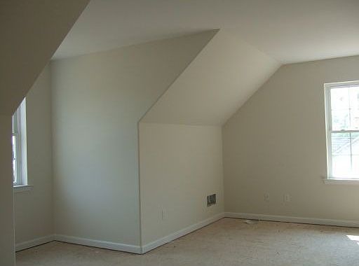 3rd image of 26 Watkins Dr