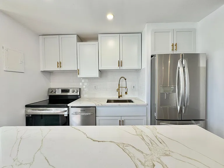 11720 Edgewater Dr #216 — Photo 5
