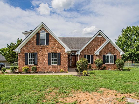 3rd image of 3122 Chapel Hills Dr