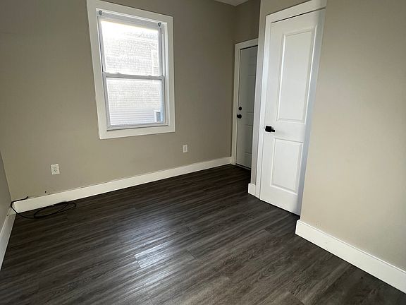 3rd image of 494 S 18th St #5-A