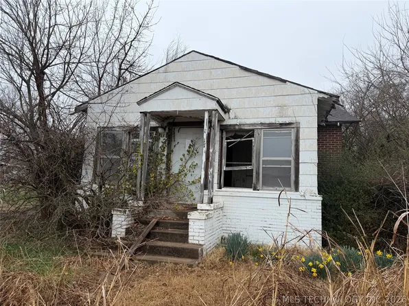1017 E 10th St, Pawhuska, OK 74056