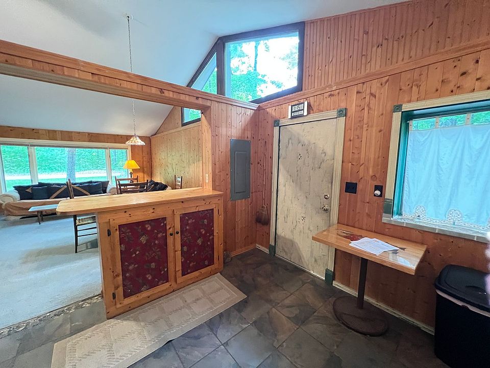 8904 Park Ln, Interlochen, MI 49643 Zillow