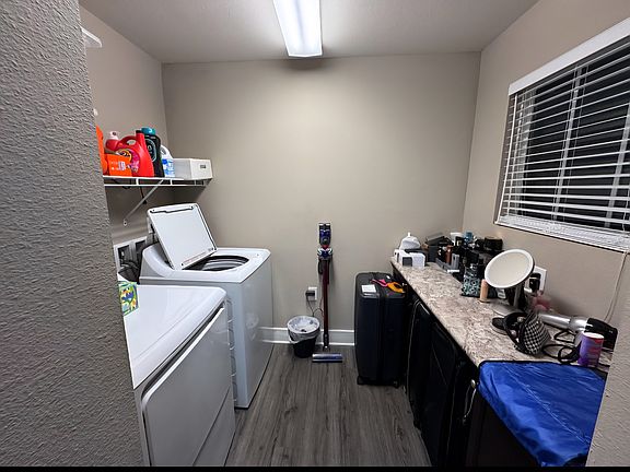 5th image of 765 Clifty Dr
