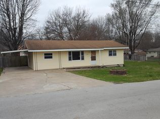 209 S Rice St, Nixa, MO 65714