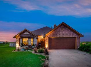 147 Whitfill Rd, Ennis, TX 75119