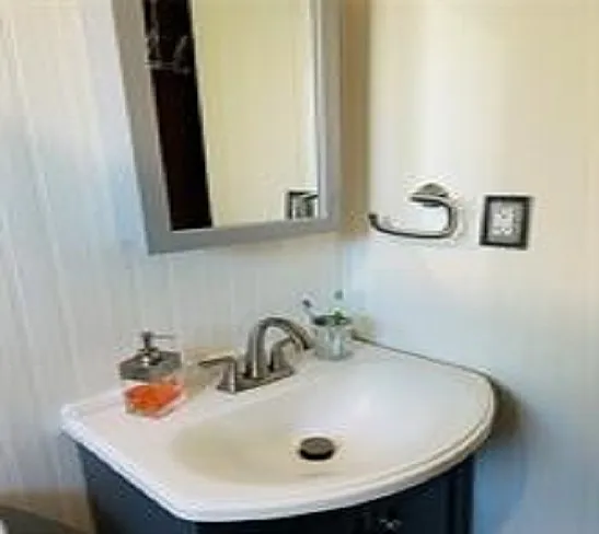 43 Totten Pl #1 — Photo 8