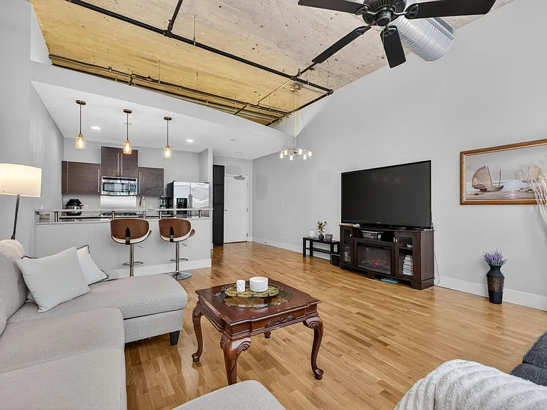4100 Forest Park Ave #427 — Photo 7