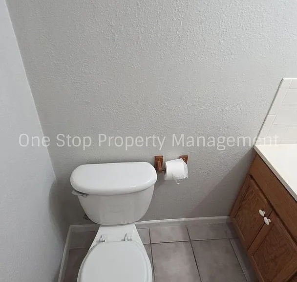 606 S Fairview Ave — Photo 18