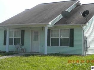 205 Gray Slate Cir, Sevierville, TN 37876