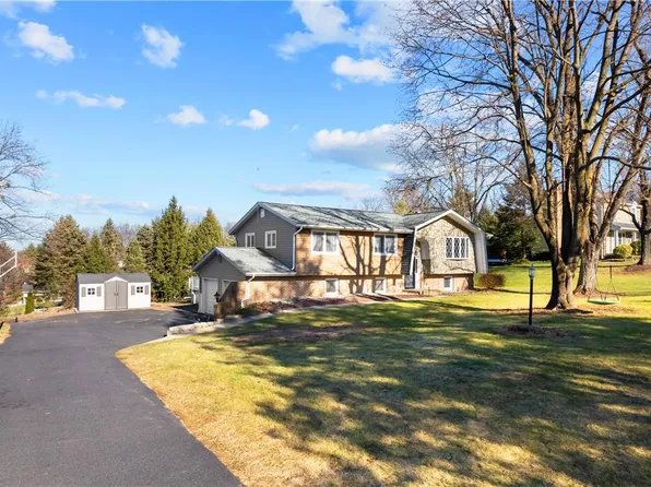 1507 Westview Dr, Coopersburg, PA 18036