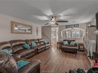 4300 Spring Garden Dr, College Station, TX 77845