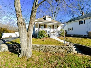 63 Dunster Ln, Winchester, MA 01890