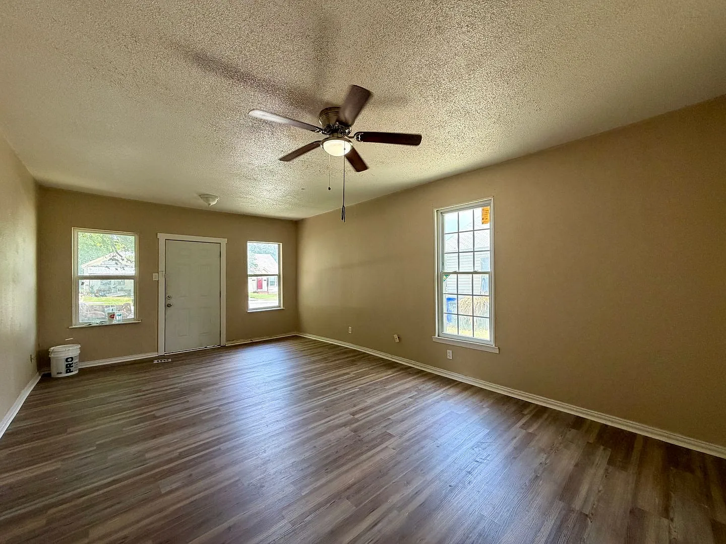 Single Family Home Leasing Special! — Photo 4