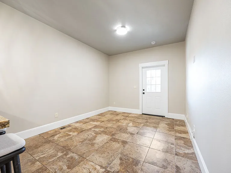 216 NE Tillamook St #A — Photo 19