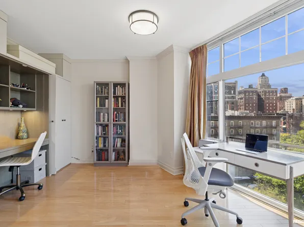 272 West 107th Street image 3 of 21