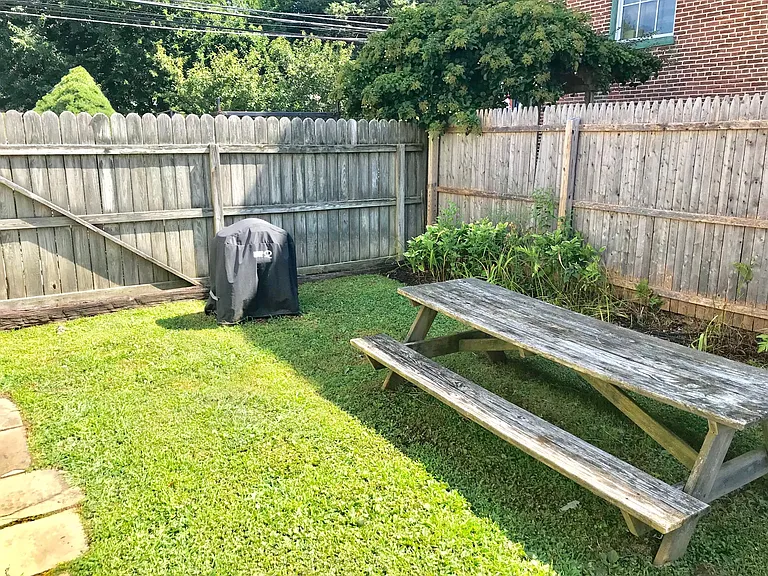 1724 W Doe Run Rd #B — Photo 1