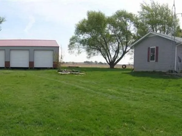 23258 Ridge Rd, Sterling, IL 61081
