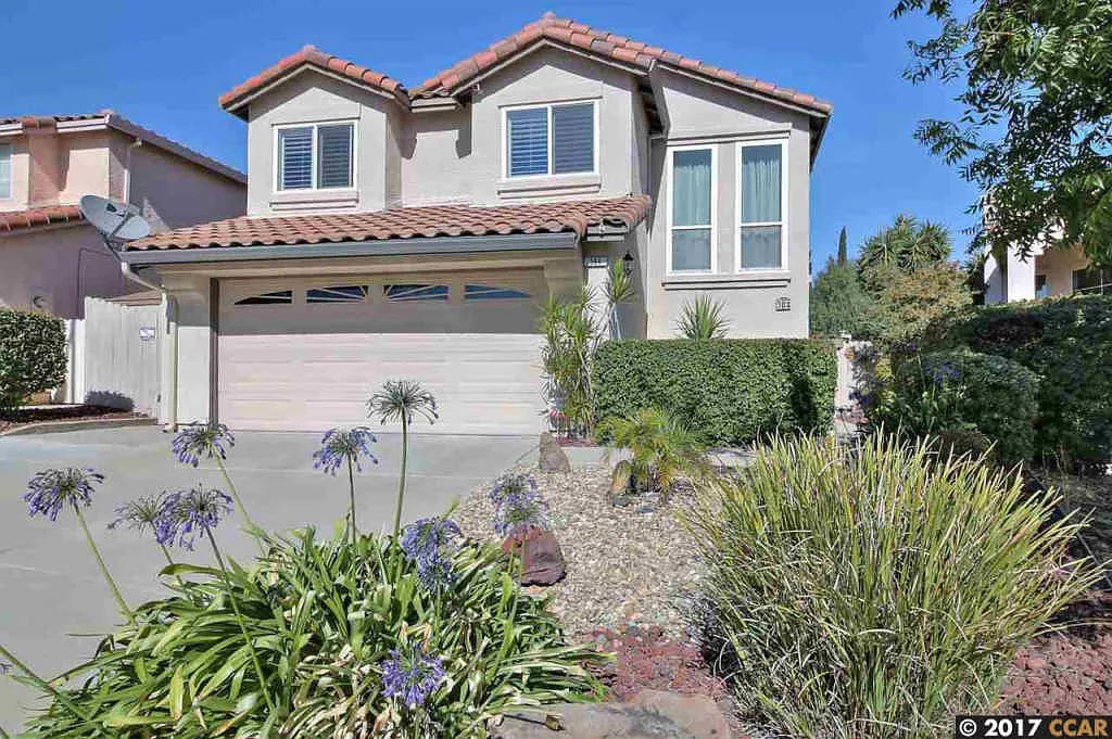 384 Rapallo Ln photo 1