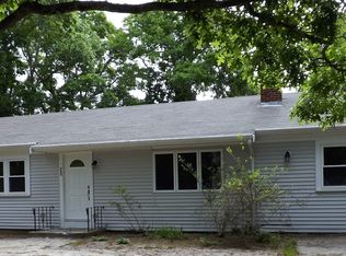 765 Old Strawberry Hill Rd, Centerville, MA 02632