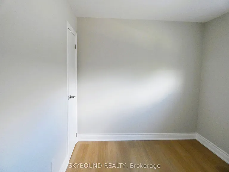 98 Barton St #2 — Photo 16