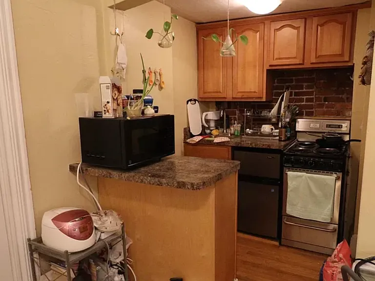 48 Hereford St #6 — Photo 4
