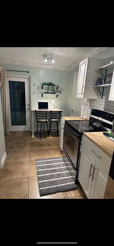 Studio, 1.0 bath, 600 sqft, $2,000 — Photo 3