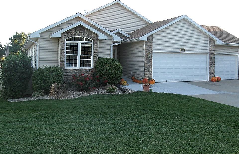 1st image of 630 Bailey Cir