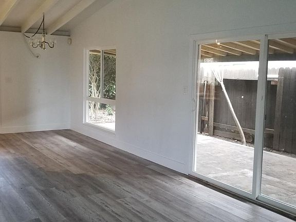 4th image of 6508 Larchmont Dr