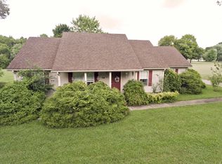 206 Kafir Dr, Christiana, TN 37037