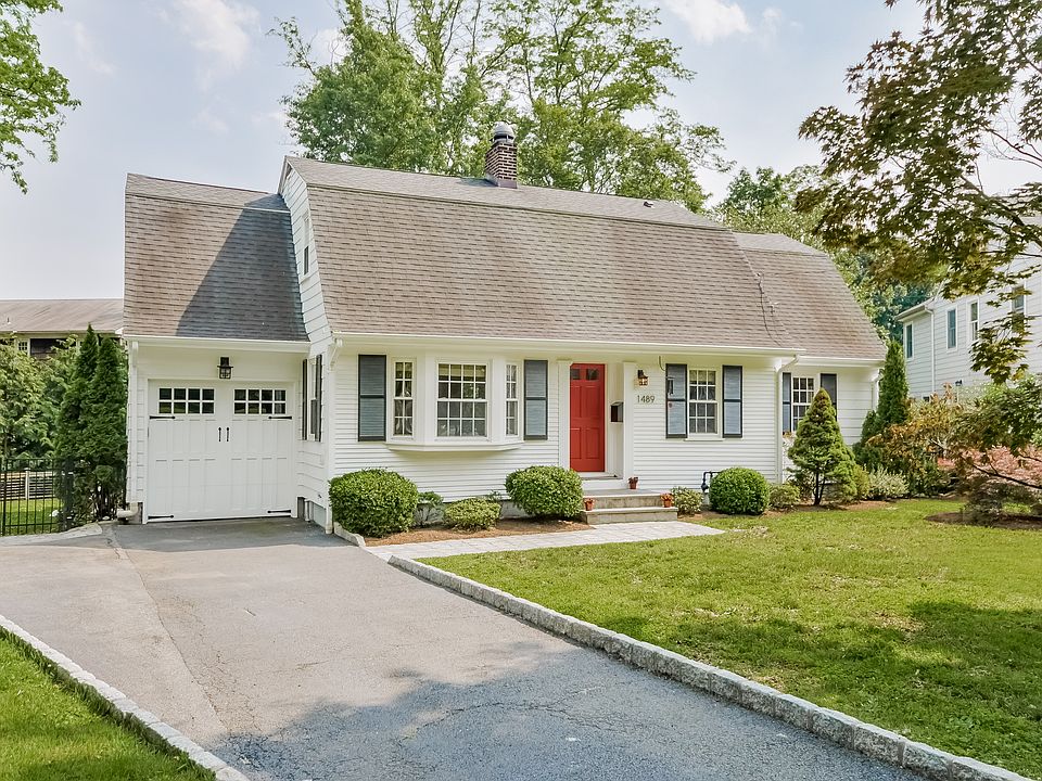1st image of 1489 Pine Knoll Ln