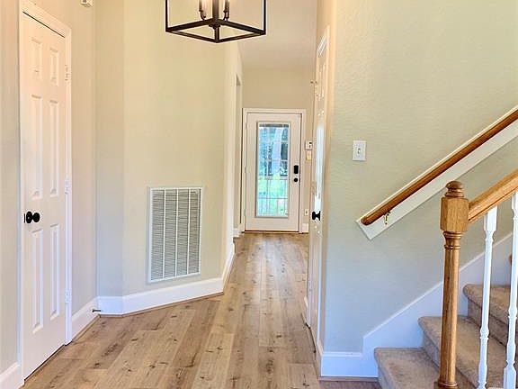 5th image of 3903 Ramble Creek Dr