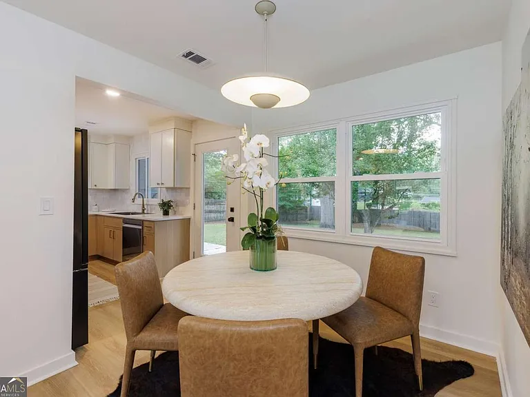 3026 Brook Dr — Photo 10
