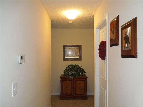 5th image of 132 Zachary Dr