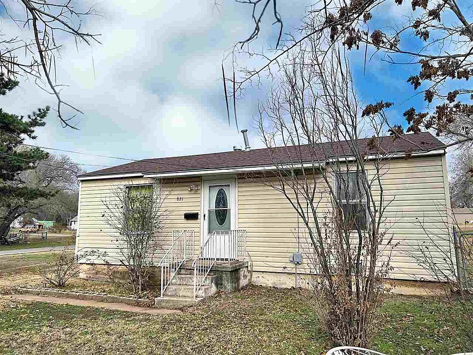 1st image of 821 E Drummond Ave