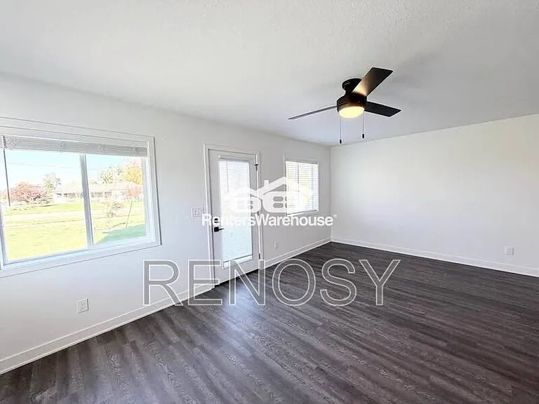 2103 Willis Ave — Photo 7