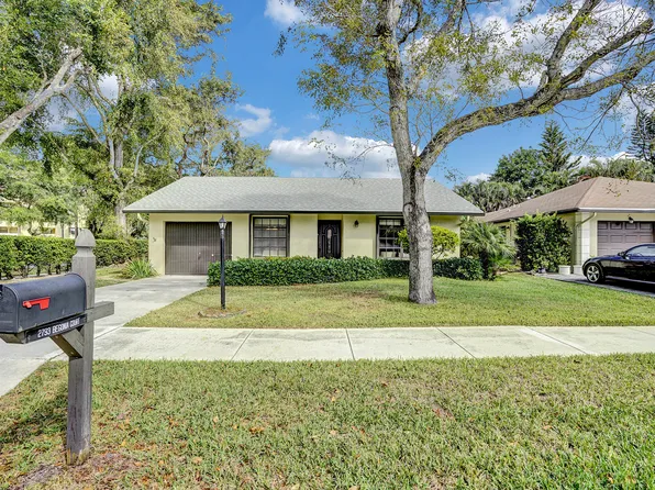 2793 Begonia Court, Delray Beach, FL 33445