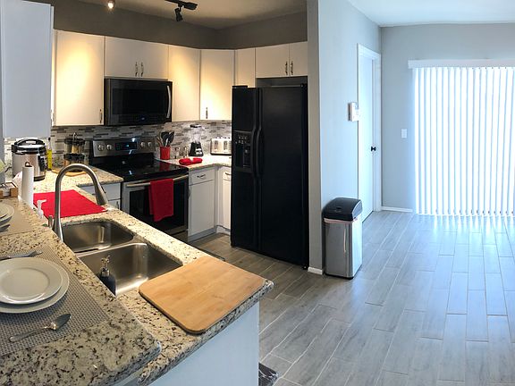2nd image of 12566 Castle Hill Dr