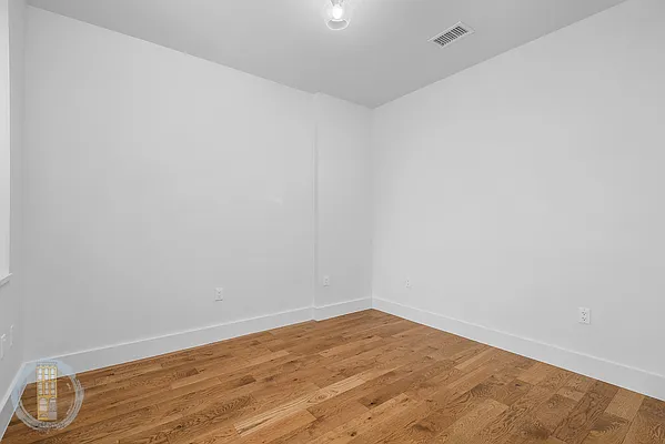 Rented by Brooklyn Rentals NYC | media 24