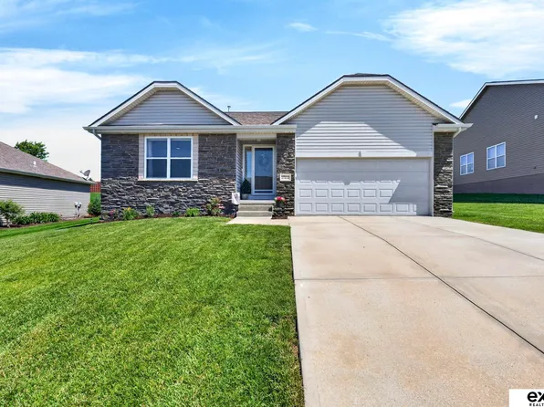 17212 Morgan Ave, Gretna, NE 68028