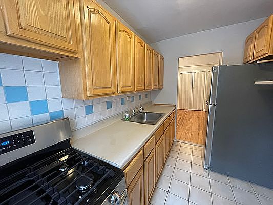 4th image of 62-59 108th St #3D