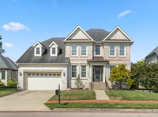 8084 Heyward Dr, Indianapolis, IN
