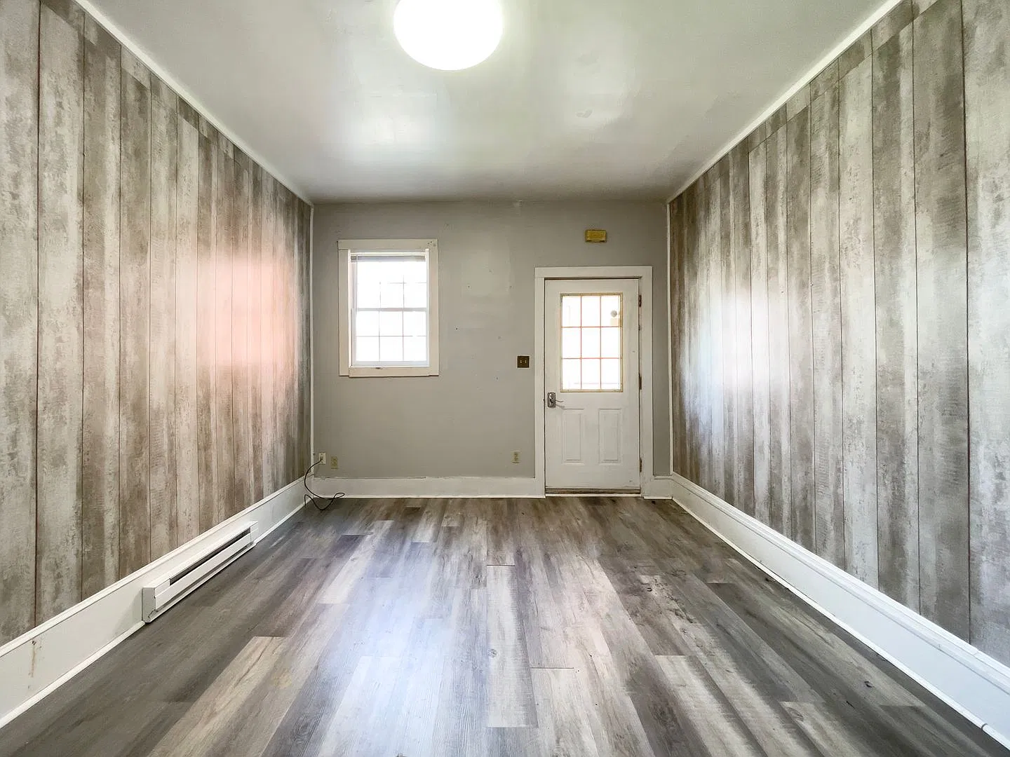216 N McKinley Ave - Walk to Campus & White River Greenway — Photo 4