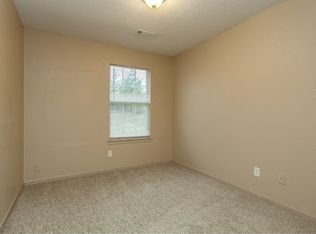 1703 SE Timbercreek Ct, Blue Springs, MO 64014