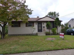 31 Fairmount Ave, Laurel Springs, NJ 08021