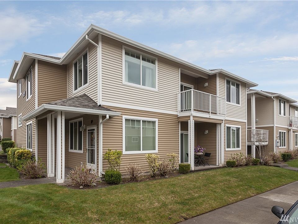1st image of 1129 61st St SE Unit D