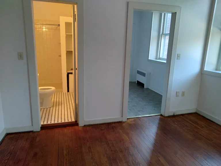 13 Chatham St — Photo 2